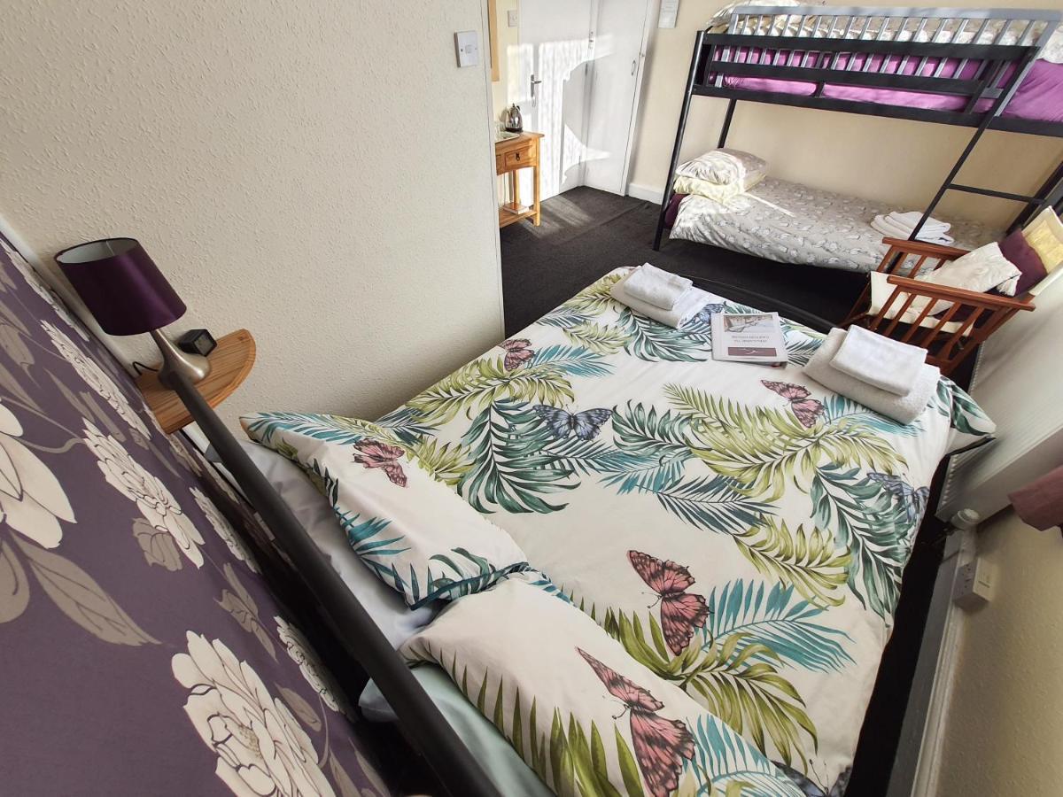 Bed and Breakfast Caxton House Скегнесс Экстерьер фото